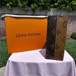 Authentic Louis Vuitton purse and wallet